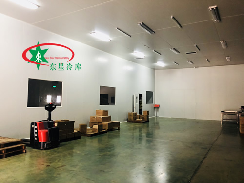 食品加工恒温车包装间